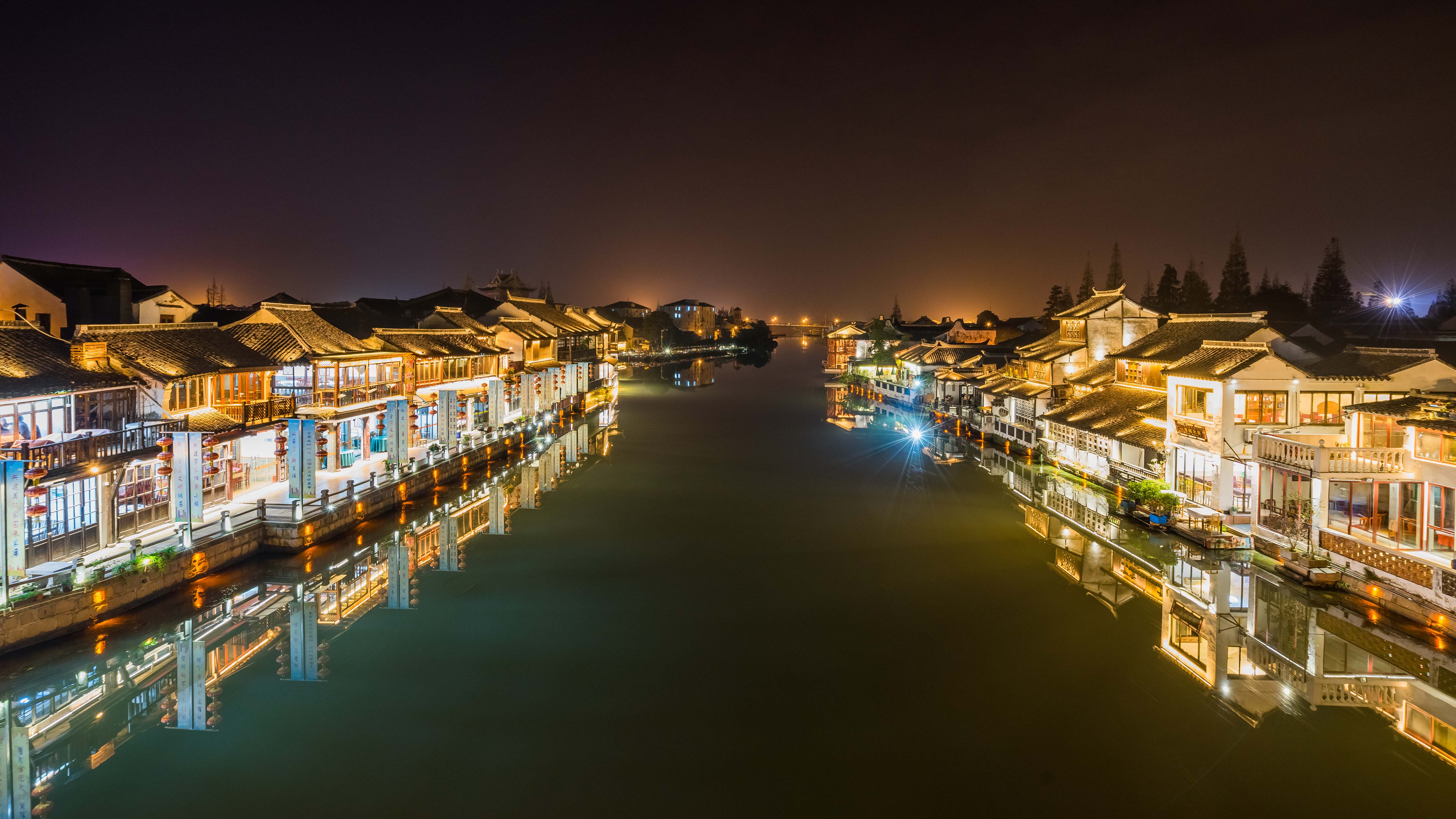 上海朱家角古镇夜景